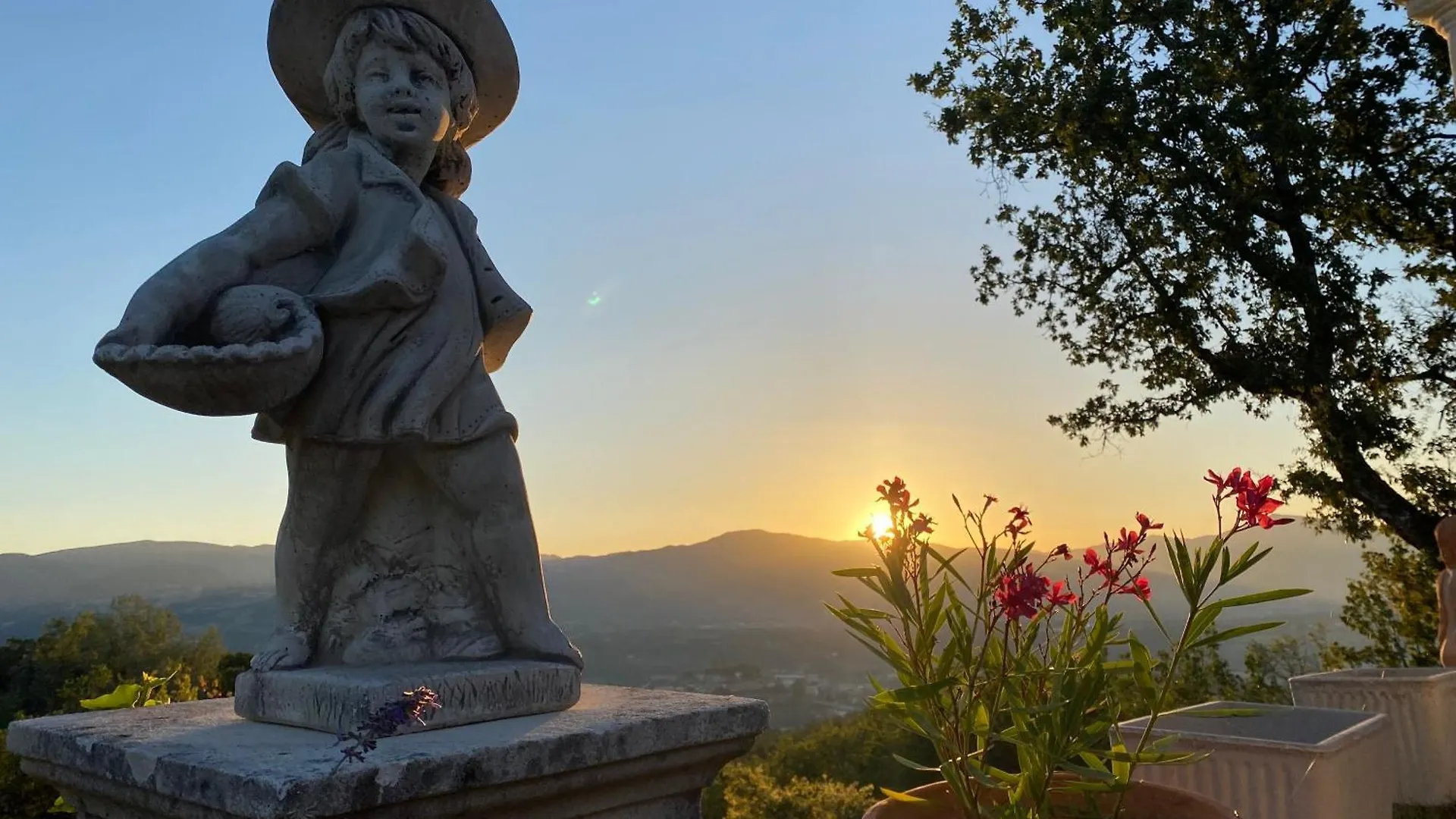 Villa Lux Poggelleri Vista Unica Sul Casentino بوبّي بيت للعطل