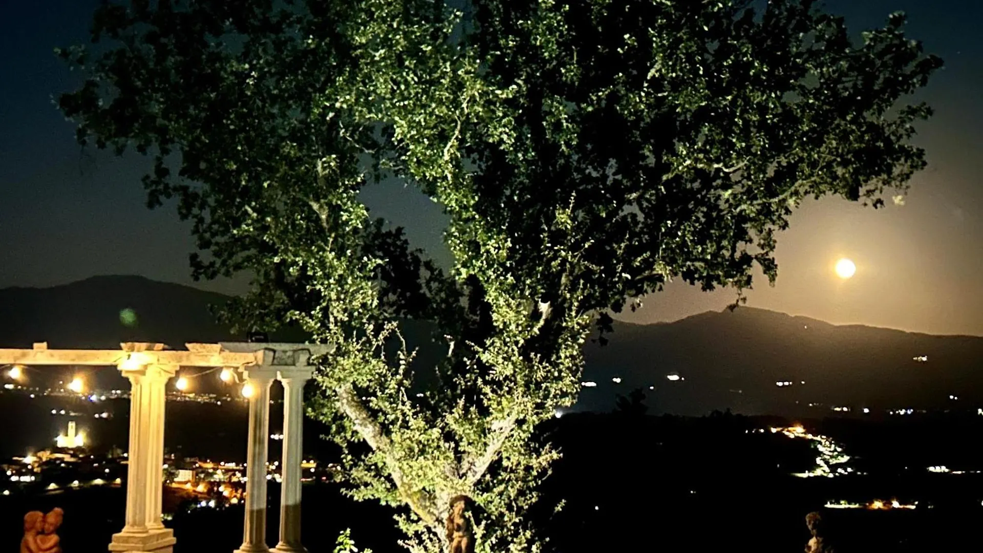 Holiday home Villa Lux Poggelleri Vista Unica Sul Casentino Poppi Italy