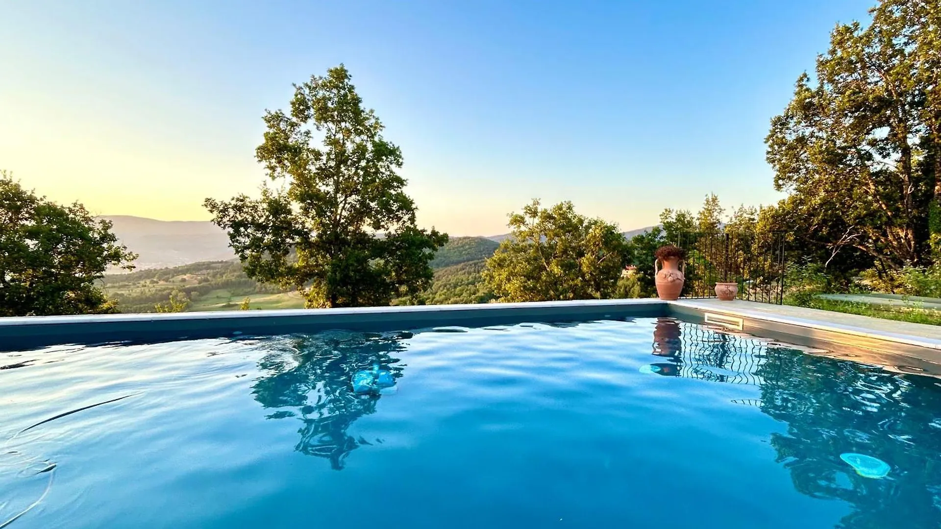 Villa Lux Poggelleri Vista Unica Sul Casentino Poppi Holiday home